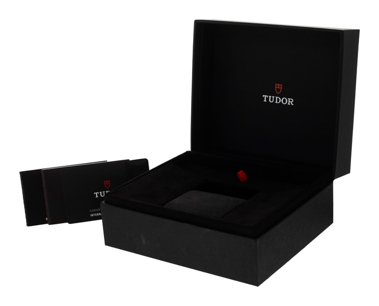 Tudor Royal M28603-0004